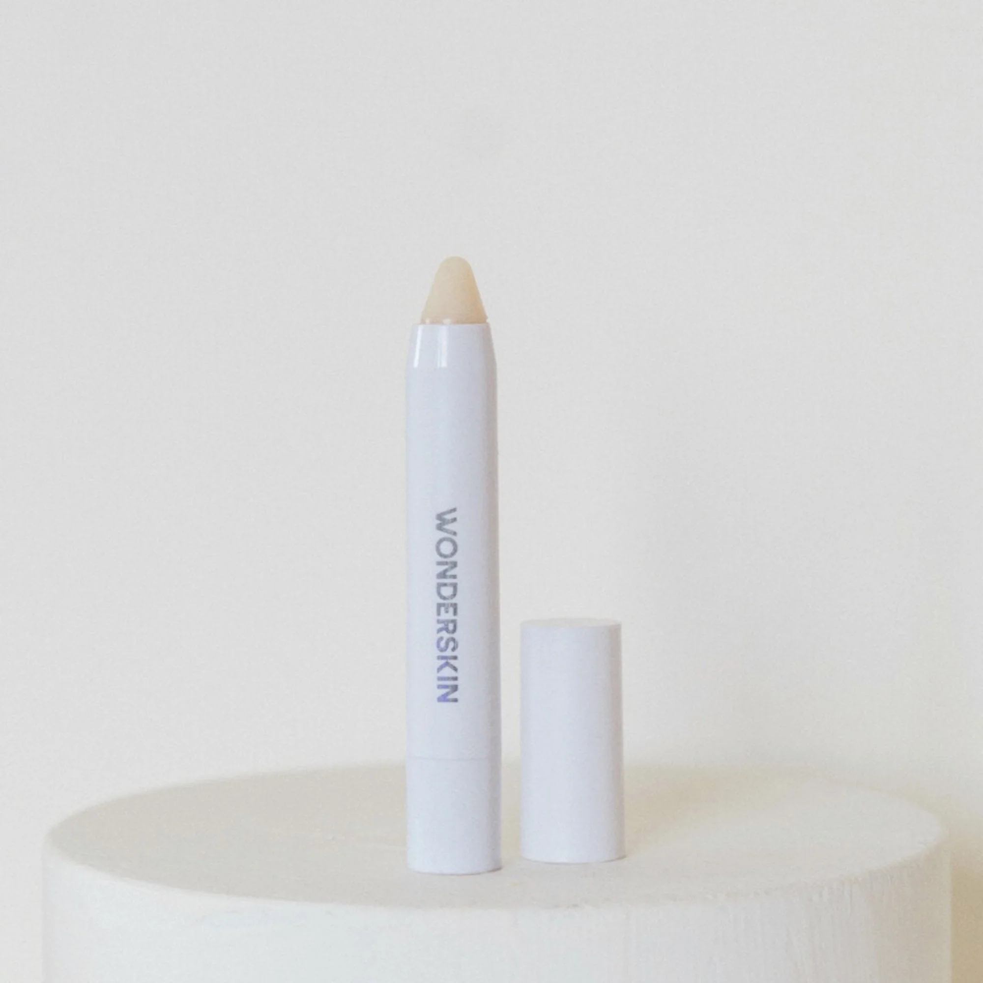 WONDER BLADING 3-in-1 Lip Scrub - Image 5